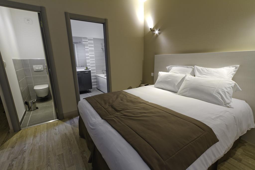 Hotel Les Petits Oreillers Saint-Martin-dʼArdèche Camera foto