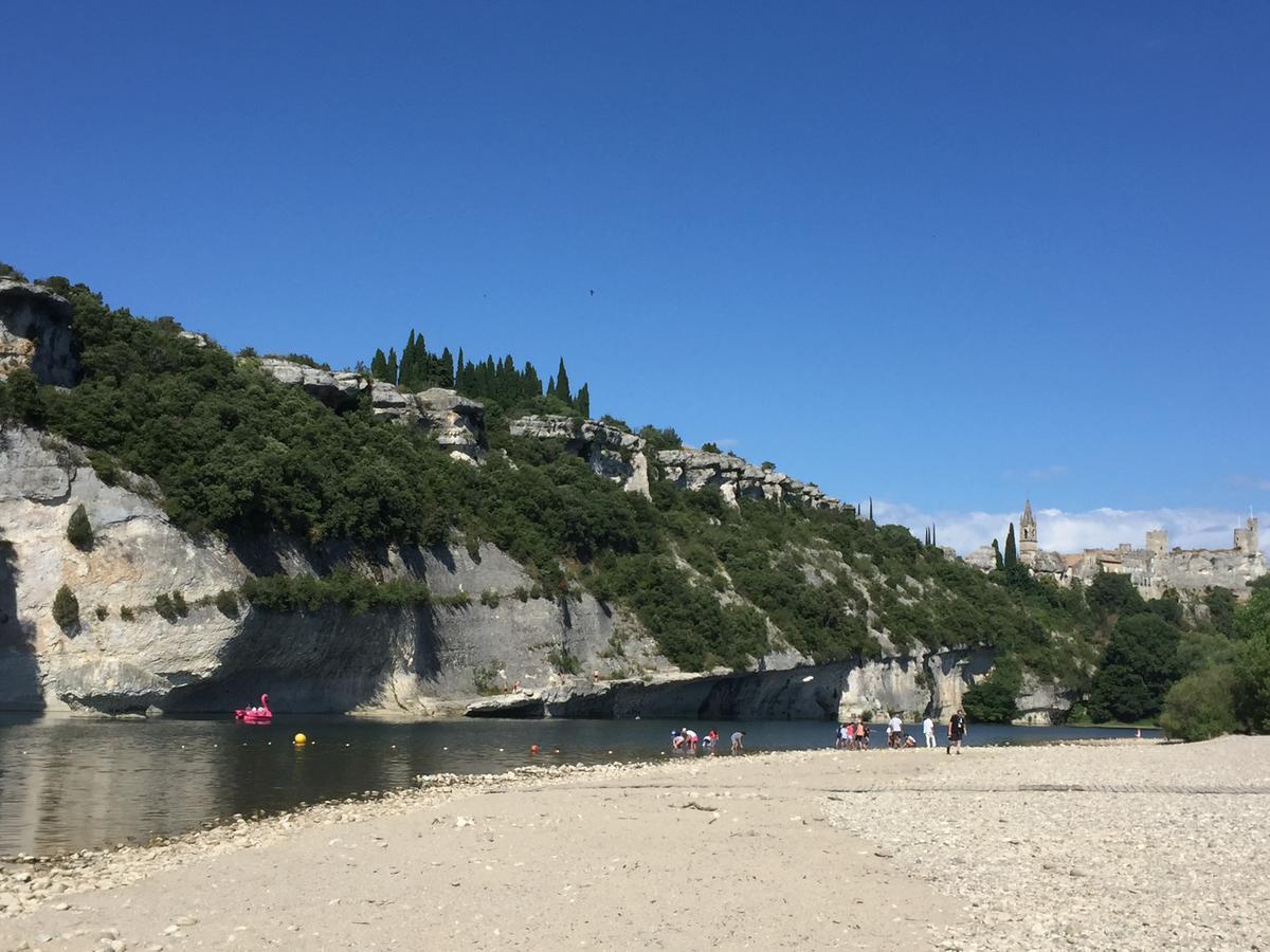 Hotel Les Petits Oreillers Saint-Martin-dʼArdèche Esterno foto